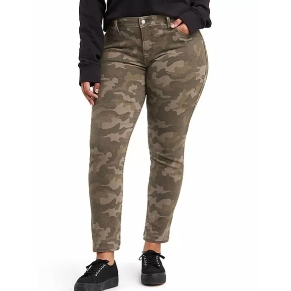 Levis Trendy Plus 311 Camo-Print Shaping Skinny‎ Jeans sz 20 new!!! - Picture 1 of 7